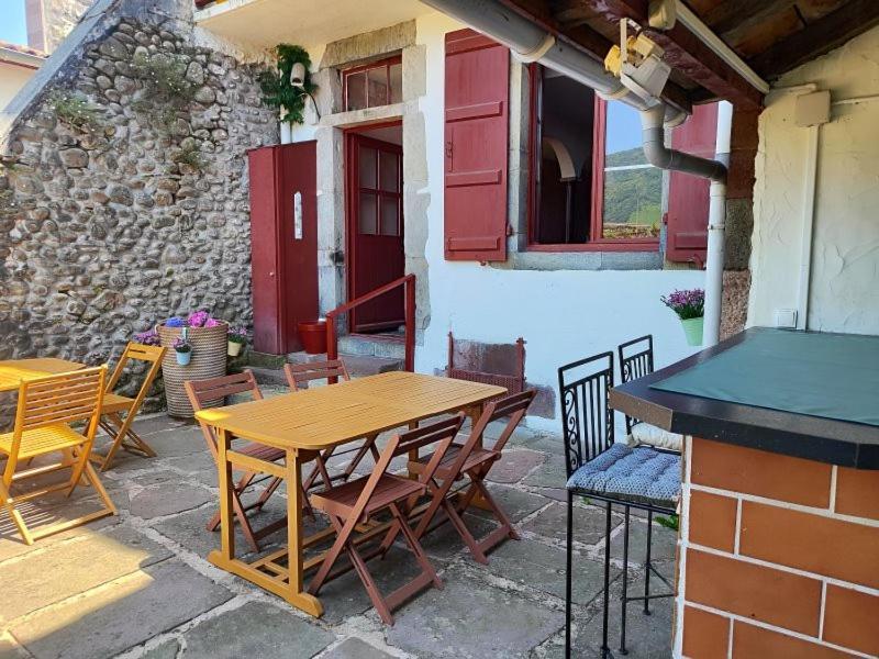 L'Auberge Du Pelerin - St Jean Pied De Port Saint-Jean-Pied-de-Port Buitenkant foto